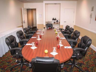 Hotel Hilton Garden Halifax Airport Enfield